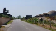 Noch immer stehen gewaltige Bunker in allen Teilen Albaniens – hier eine Geschützbunker-Anlage.