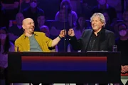 Rateteam-Kapitän Bernhard Hoëcker (l.) und der Sänger Bernhard Brink (r.) bilden ein Rateteam.