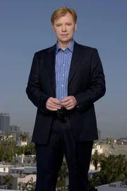 (5. Staffel) - Er ist ein Sprengstoffexperte und der Kopf der CSI-Abteilung des Miami-Dade Police Department: Lt. Horatio Caine (David Caruso)