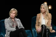 Sondra Theodore (l.) und Susie Krabacher (r.)