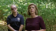 Kelly Siegler (r.)