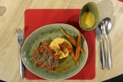 Tagesmotto: Leibspeise: Saltimbocca alla romana mit Polenta und Vanille-Karotten von Christian Obenauf