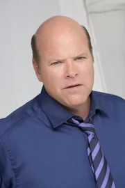 (5. Staffel) - Detective Frank Tripp (Rex Linn) versteht zwar nicht viel von forensischer Wissenschaft, dennoch hat er großen Respekt vor der Arbeit des CSI .