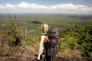 In Guyana durchquert eine Expedition unter der Leitung der Abenteurerin Lucy Shepherd eines der letzten unerforschten Gebiete des Amazonas-Regenwaldes.