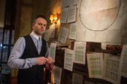 Ein neuer Mordfall beschäftigt Holmes (Jonny Lee Miller) ...