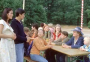 Carla (Simone Ritscher). Herr Son (Van Phuong La), Tobias (Tim Küchler), Timo (Marco Soumikh), Kiki (Thuy-Anh Cao), Hexe (Marleen Lohse), Lisa (Katharina Wäschenbach), Niklas (Niklas Pries), Ami (Ursula Hinrichs), Merle (Elisa Pries).