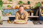 Jamie Oliver mit Orechiette und Erbsen.
