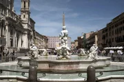 Berühmte Brunnen wie die Fontana del Moro in Rom.