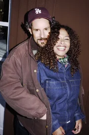 Die dreiteilige Doku-Serie begleitet das Musikerpaar Max Herre und Joy Denalane und auf ihrer musikalischen Reise zum ersten gemeinsamen Album. In persönlichen Gesprächen und mit bislang unveröffentlichten Privataufnahmen teilen sie ihre Liebes- und Lebensgeschichte.