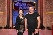 Treten bei "Wer weiß denn sowas?" als Kandidat:innen gegeneinander an: Die Sängerin Monika Martin (l.) und der Musiker Marc Pircher (r.).