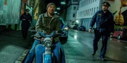 Brenner (Josef Hader), Polizist (Thomas Stipsits).