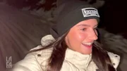 Jey freut sich über Besuch von ihrer besten Freundin - perfekt für eine Runde Rodel-Action! Tim und Sophie planen derweil eine Reise zur Hundestation in Sri Lanka. Und Julia? Die entdeckt zufällig, dass Sophie sie blockiert hat. Ups!