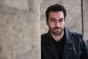 Baris (Metehan Demiröz) wartet vergeblich auf Patrizia und "A".