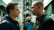 Rosario O' Nano (Lino Musella, l.) und Ciro Di Marzio (Marco D'Amore, r.)