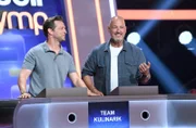 Die Kandidaten des Teams "Kulinarik": Alexander Kumptner (l.) und Frank Rosin (2.v.l.), beide Köche.