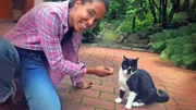 Pia will herausfinden, wo sich Freigänger-Katzen herumtreiben und welche Bedürfnisse sie haben.