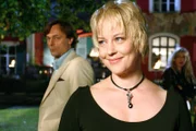 Peter Benedict (Julius Posch), Floriane Daniel (Sonja Grabenhofer).