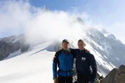 Die Bergführer Stephan Siegrist und Heli Putz (l.) posieren für ein Foto