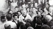 Padre Pio in Menschenmenge (in den 1950er Jahren).