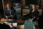 Dembe Zuma (Hisham Tawfiq), Elizabeth Keen (Megan Boone)