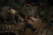 Howard (Simon Helberg), Raj (Kunal Nayyar) und Leonard (Johnny Galecki) gehen zelten, um den Meteorschauer der Leoniden zu beobachten. Howard trifft auf zwei Lehrerinnen, die ihm Kekse schenken. Die drei Freunde essen die Kekse, ohne zu wissen, dass es sich dabei um Haschkekse handelt.
