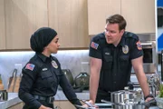 Marjan Marwani (Natacha Karam, l.); Judd Ryder (Jim Parrack, r.)