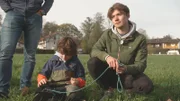 Riesenschnauzer-Welpe Ilvy bringt Freude in den Alltag der Familie Hartl.