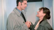 Nikolas Schwester Luise (Mariele Millowitsch in einer Doppelrolle), die gerade von ihrem Freund verlassen worden ist, lernt Dr. Schmidt (Walter Sittler) kennen und erliegt sofort seinem Charme.