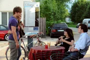 Als plötzlich Quirin auftaucht, ist Nina wie ausgewechselt. Von links: Quirin (Bela Klentze), Nina Kreutzer (Andrea Schmitt) und Florian Brunner (Tommy Schwimmer).