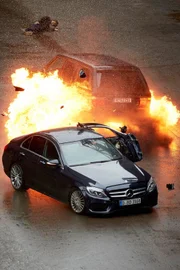 Mit einem hochriskanten Plan versuchen die Kommissare die flüchtigen Gangster zur Strecke zu bringen...