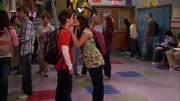 Freddie Benson (Nathan Kress), Valerie (Carly Bondar)