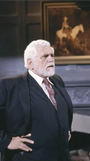 George Farr (Bert Freed)