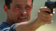 Detective Jack Crowe (Billy Campbell).
