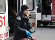Chicago Fire Ein letzter Versuch - One More Shot Staffel 2, Episode 21 Nachdenklich: Lauren German als Leslie Shay