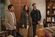 (v.l.n.r.) Al (Adhir Kalyan); Lizzie (Elizabeth Alderfer); Riley (Parker Young)