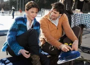 Wege zum Glück Kapitel 386 Staffel 1, Episode 386 Nina und Max geniessen ihren gemeinsamen Ausflug zum Eislaufstadion: Gisa Zach als Nina, Jost Pieper als Max
