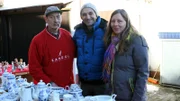 Roland (li.), Trödelprofi Mauro Corradino und Rolands Tochter Claudia