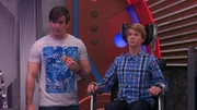 Captain Man, Ray Manchester (Cooper Barnes, l.), Henry Hart, Kid Danger (Jace Norman, r.)