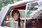 Jill Ruckelshaus (Elizabeth Banks)