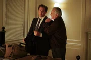 Bei den Ermittlungen im aktuellen Fall, erhält Tony (Michael Weatherly, l.) Neuigkeiten, die sein Leben verändern. Sein Vater (Robert Wagner, r.) ist davon sehr angetan ...