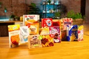 Von Tassenkuchen bis hin zu Pommes: Die Lebensmittelindustrie bietet allerlei Produkte für die Mikrowelle an.