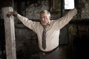 Als Detective Vince Korsak (Bruce McGill) in seinem Haus ankommt, erwartet ihn ein purer Alptraum. Er wird im Keller angekettet und soll hingerichtet werden! Wird ihm rechtzeitig geholfen?       +++