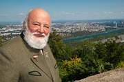 Sepp Forcher am Leopoldsberg, Wien.