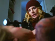 Catherine (Marg Helgenberger) hat den richtigen Riecher: Sie findet nicht nur den Täter, sondern auch sein Opfer.
