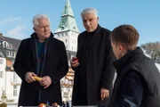 Tatort
Zugzwang
Miroslav Nemec als Ivo Batic, Udo Wachtveitl als Franz Leitmayr, Ferdinand Hofer als Kalli Hammermann