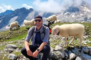 Die Zugspitze beliebtes Urlaubsziel in Deutschland. Highlight der Reise für Moderator Johannes Zenglein : Eine zweitägige Bergtour von der Partnachklamm bis auf die Zugspitze.