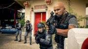 Sergeant Daniel 'Hondo' Harrelson (Shemar Moore, r.)