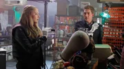 Morgan (Elisabeth Harnois) und Greg (Eric Szmanda) versuchen herauszufinden, was den Mörder, der seinen Opfern im Vorfeld die Haare abschneidet, motiviert.
