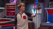 Henry Hart (Jace Norman)