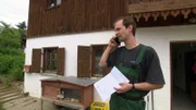 Landwirte Nico (31, Foto) und Alexandra (27) versuchen weiterhin die Krise zu bewältigen, die ihr verlorener Bauernhof beschert hat. Doch nun muss Nico vor Gericht..